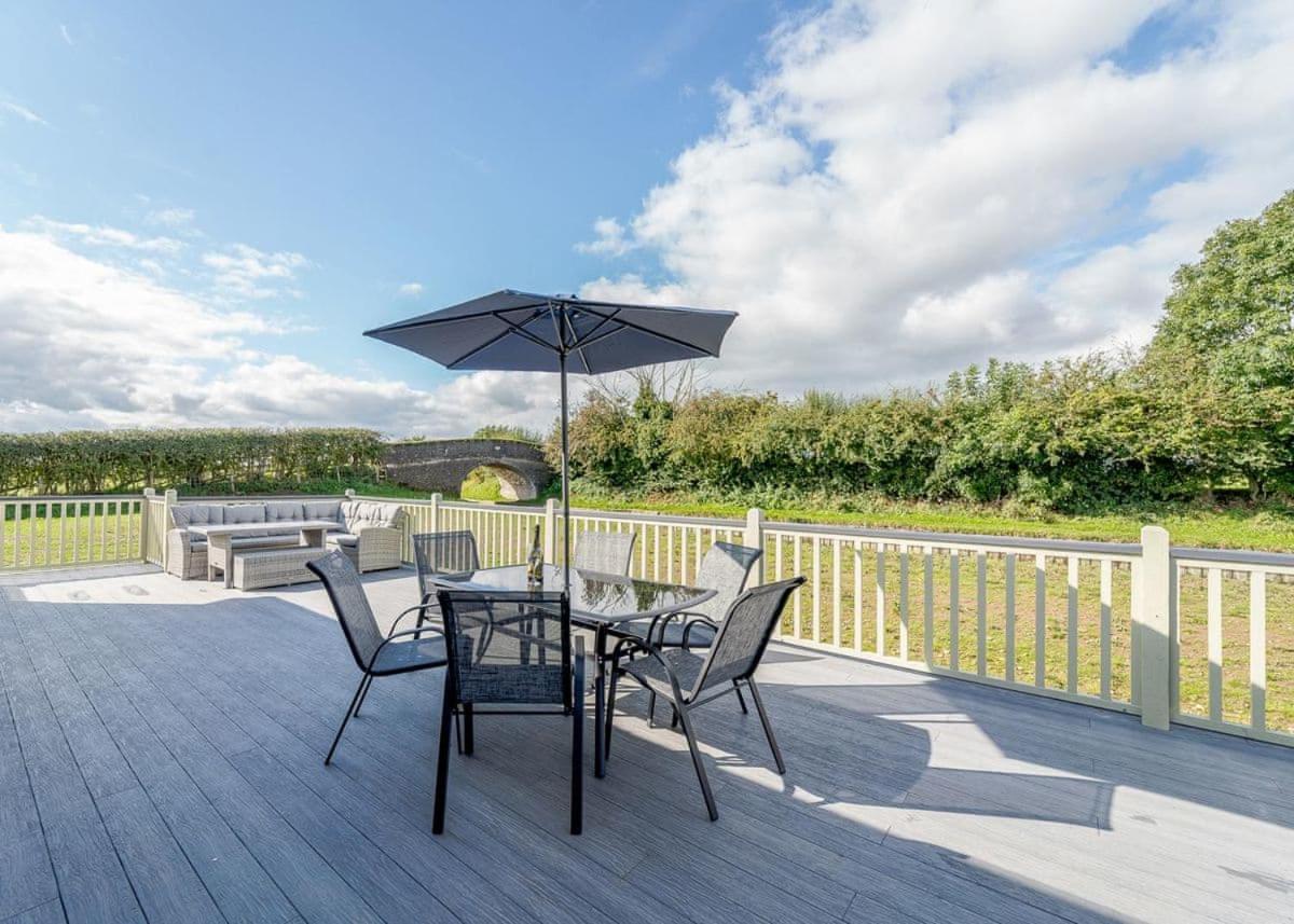 Winston Farm Lodges Horsley  Εξωτερικό φωτογραφία